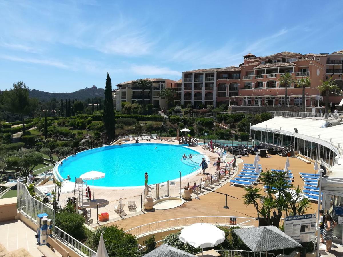 Drammont Cap Esterel Appartement Climatise Dans Le Centre Du Village Vacances מראה חיצוני תמונה