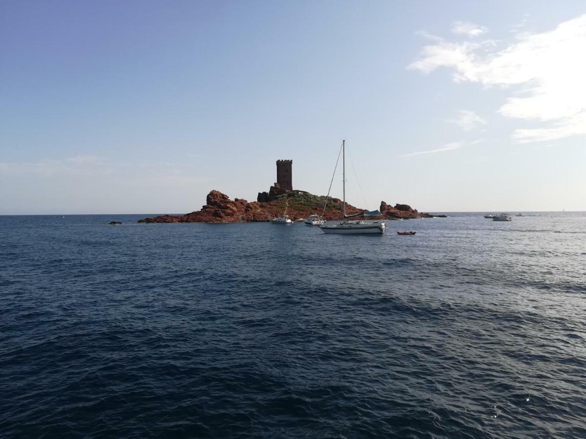Drammont Cap Esterel Appartement Climatise Dans Le Centre Du Village Vacances מראה חיצוני תמונה