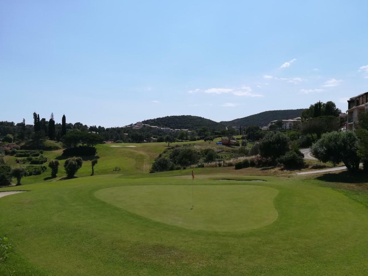 Drammont Cap Esterel Appartement Climatise Dans Le Centre Du Village Vacances מראה חיצוני תמונה
