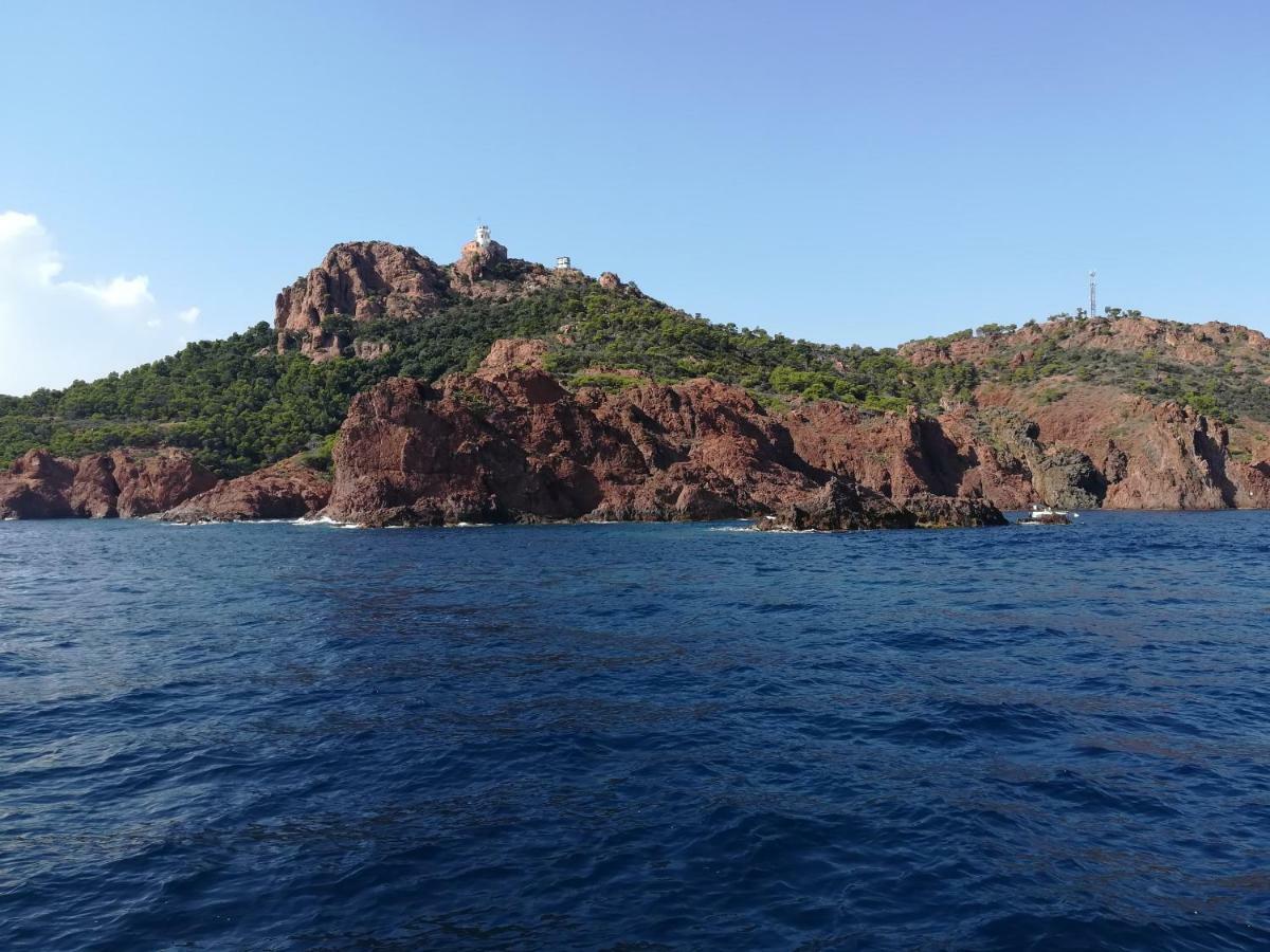 Drammont Cap Esterel Appartement Climatise Dans Le Centre Du Village Vacances מראה חיצוני תמונה